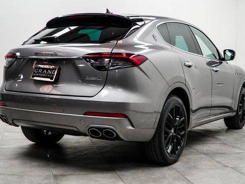 Used 2022 Maserati Levante GT image 12