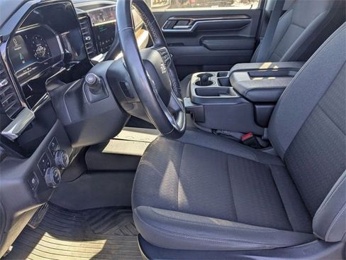 Used 2024 Chevrolet Silverado 2500 LT image 17