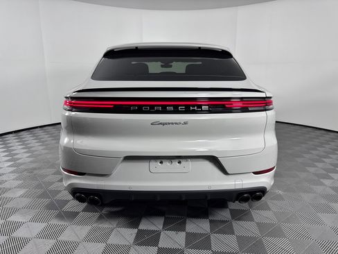 Certified 2026 Porsche Cayenne S image 6