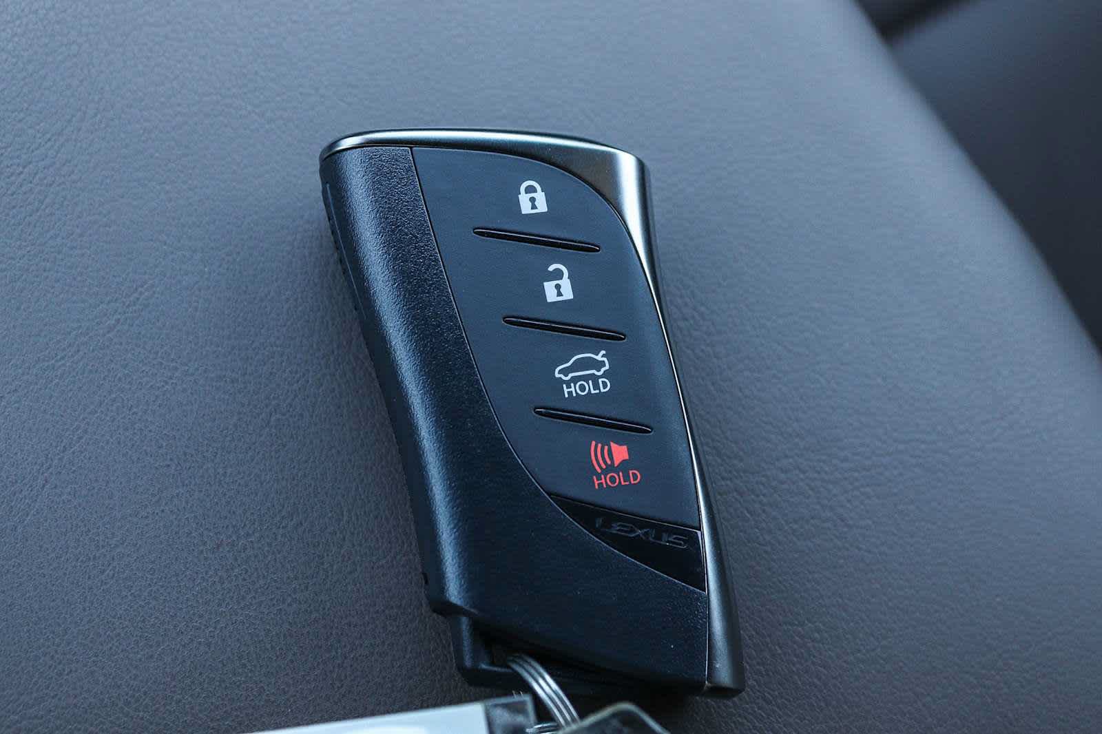 Used 2025 Lexus ES 300h w/ Premium Package FWD image 26