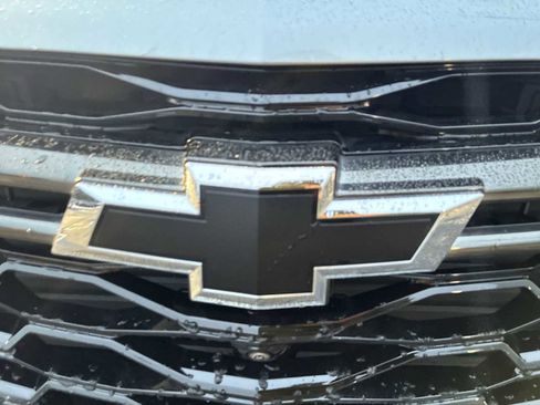 Certified 2023 Chevrolet Traverse RS image 32