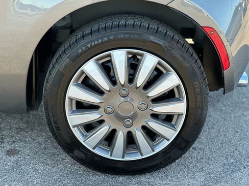 Used 2013 FIAT 500 Pop image 17