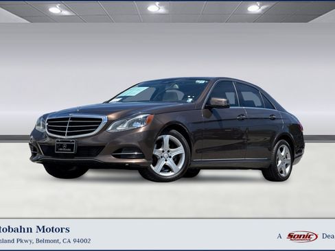 Used 2015 Mercedes-Benz E 250 BlueTEC 4MATIC Sedan image 1