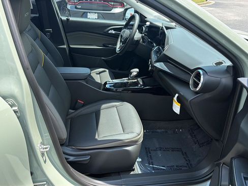 New 2026 Chevrolet Trax ACTIV w/ Driver Confidence Package FWD image 13