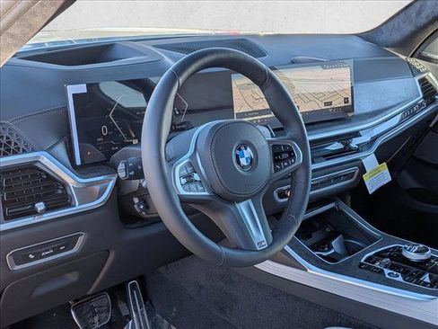 New 2026 BMW X7 xDrive40i image 3