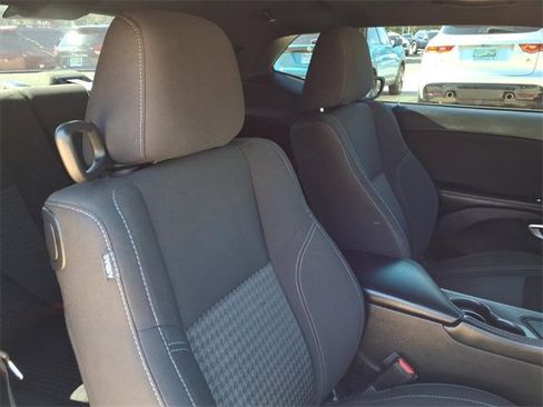 Used 2021 Dodge Challenger SXT image 19