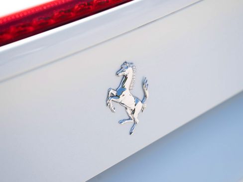Used 2018 Ferrari 488 Spider RWD image 20