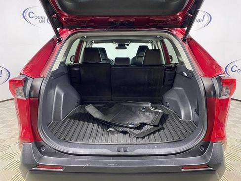 Certified 2022 Toyota RAV4 XLE Premium image 6