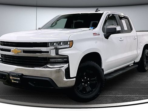 Used 2019 Chevrolet Silverado 1500 LT w/ All-Star Edition AWD/4WD image 3