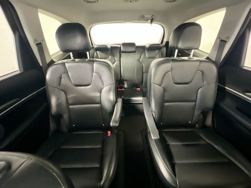 Used 2022 Kia Telluride S image 33