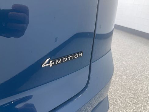 New 2025 Volkswagen Atlas Cross Sport SE image 6