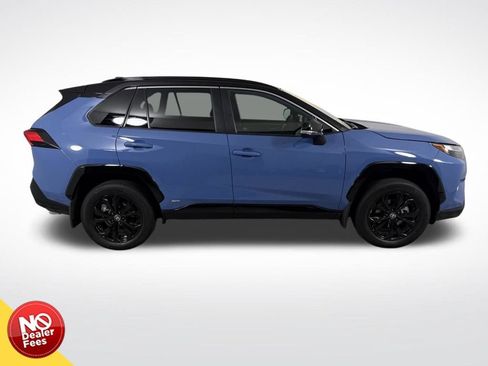 Used 2024 Toyota RAV4 XSE AWD/4WD image 2