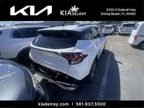 Used 2023 Kia Sportage SX image 3