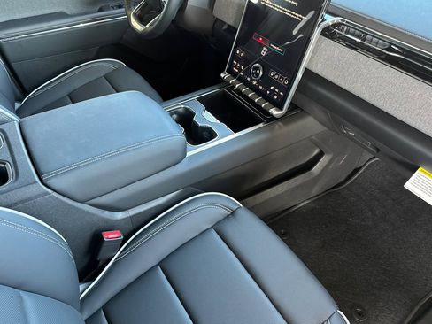 New 2026 GMC Sierra EV Elevation image 16