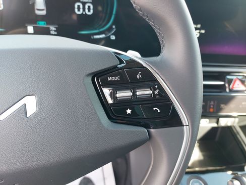 New 2026 Kia Niro EX image 19