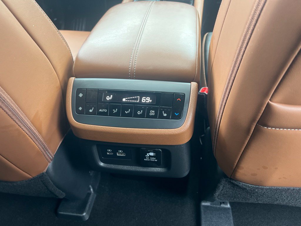 Certified 2024 Nissan Pathfinder Platinum w/ Lighting Package (N92) AWD/4WD image 23