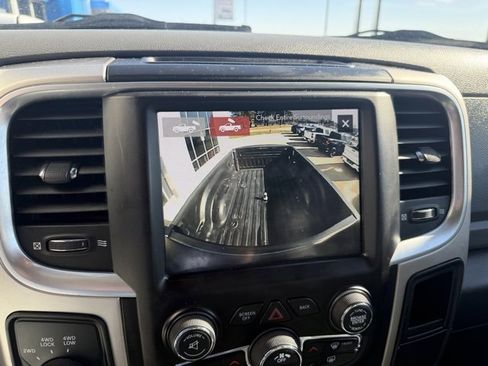 Used 2018 RAM 2500 SLT w/ Luxury Group image 14