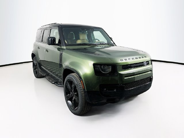 Used 2026 Land Rover Defender 110 X-Dynamic SE AWD/4WD image 3