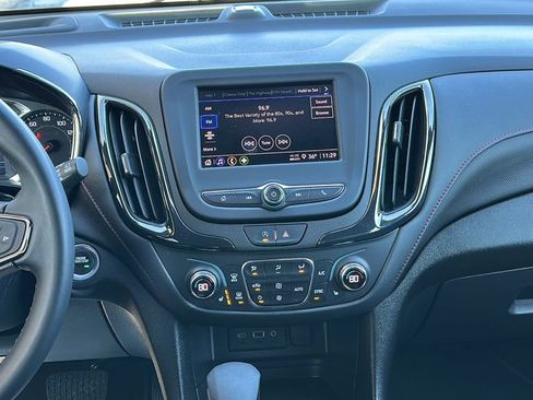 Used 2023 Chevrolet Equinox RS AWD/4WD image 19