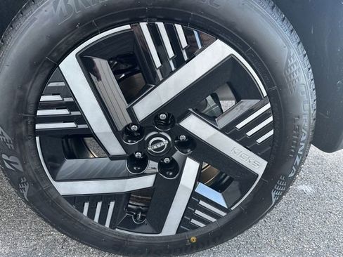 New 2026 Nissan Kicks SV w/ Cold Weather Package image 9
