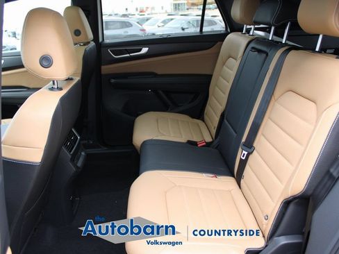 Used 2026 Volkswagen Atlas Cross Sport SEL R-Line AWD/4WD image 20