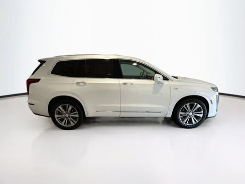 Used 2024 Cadillac XT6 Premium Luxury AWD/4WD image 8