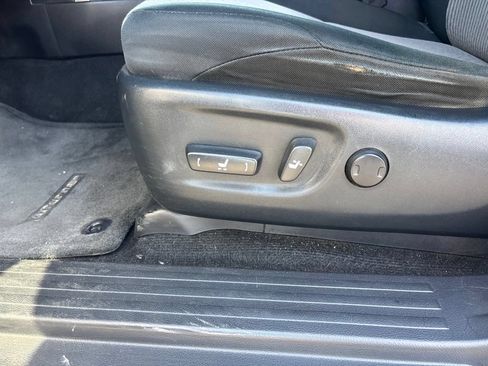 Used 2019 Toyota 4Runner SR5 RWD image 14