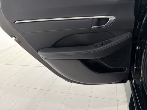 Used 2022 Hyundai Sonata Limited FWD image 15