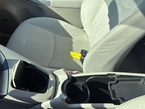 Used 2010 Toyota Prius FWD image 35