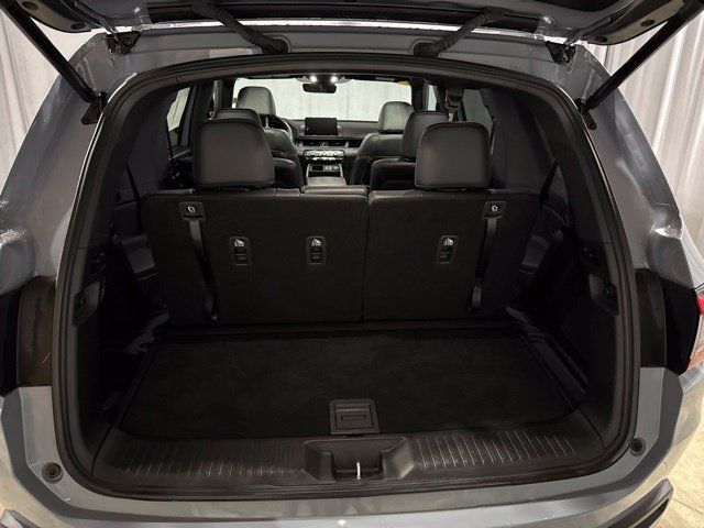 Used 2024 Honda Pilot TrailSport image 31