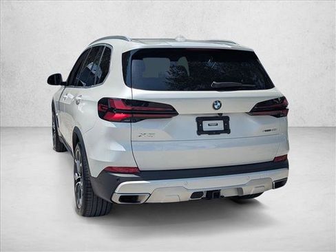 Used 2024 BMW X5 xDrive40i w/ Premium Package AWD/4WD image 8
