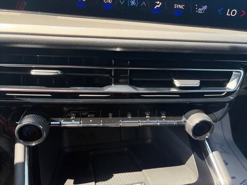 New 2026 Chevrolet Traverse LT FWD image 23