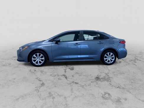 Used 2025 Toyota Corolla LE image 6