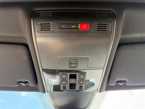 Used 2024 Volkswagen Tiguan SEL R-Line w/ MDO Package, Two-Row AWD/4WD image 47