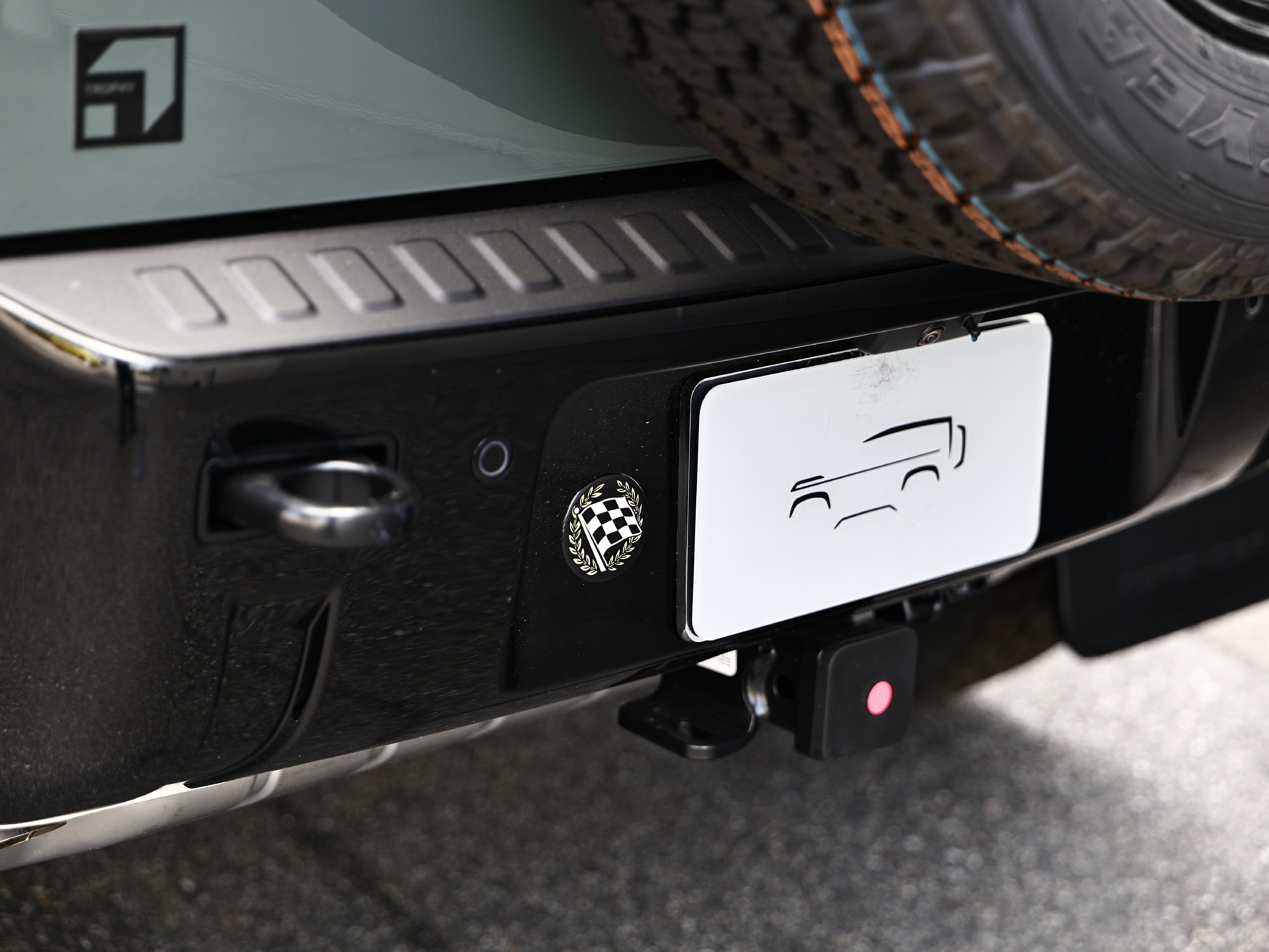 New 2026 Land Rover Defender 110 AWD/4WD image 12