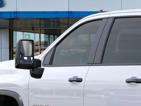 New 2026 Chevrolet Silverado 2500 ZR2 AWD/4WD image 13