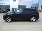 Used 2013 Ford Edge SE image 2