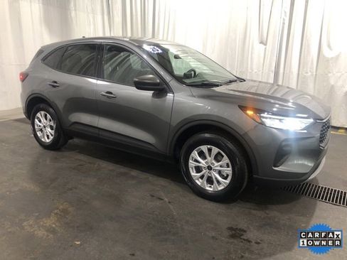 Used 2025 Ford Escape Active image 2