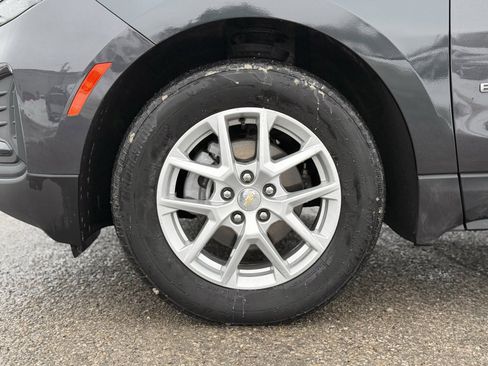 Used 2022 Chevrolet Equinox LS image 11