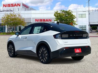 New 2026 Nissan Leaf Platinum+ w/ Cargo Package (Platinum+)