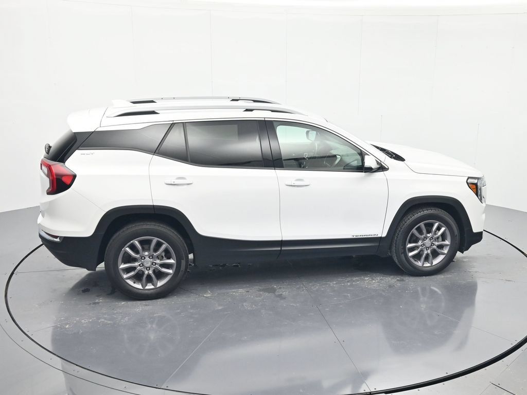 Used 2024 GMC Terrain SLT AWD/4WD image 31