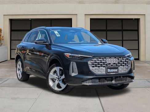 New 2025 Audi Q5 Premium Plus image 18