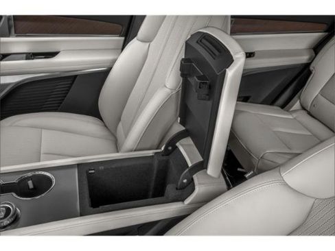 New 2026 Cadillac Vistiq Luxury w/ LPO, Floor Liner Package AWD/4WD image 16