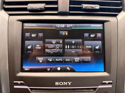 Used 2015 Ford Fusion Titanium image 34