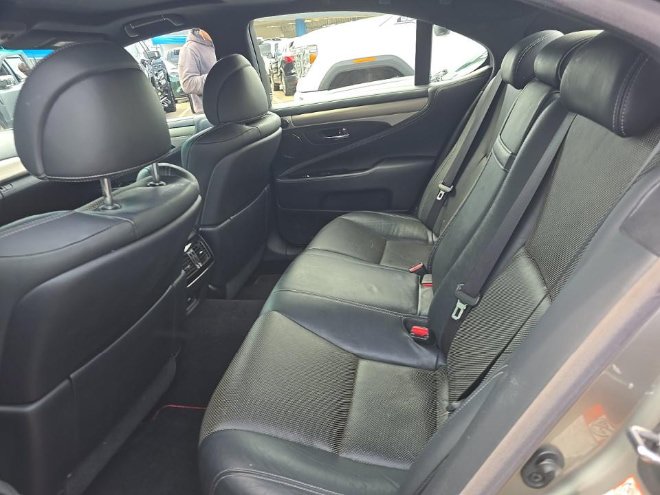 Used 2017 Lexus LS 460 F Sport RWD image 15