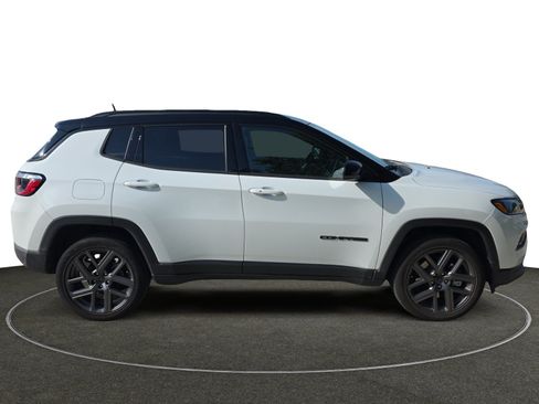 Used 2026 Jeep Compass Limited AWD/4WD image 7