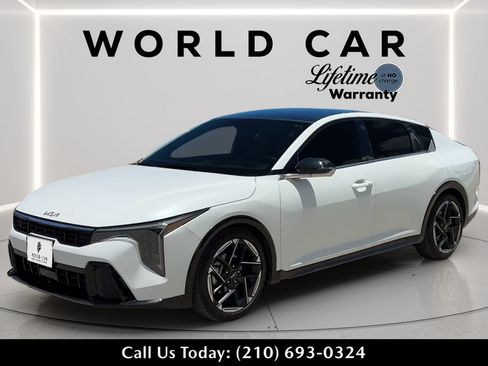 Used 2025 Kia K4 GT-Line w/ GT-Line Sunroof Package FWD image 3