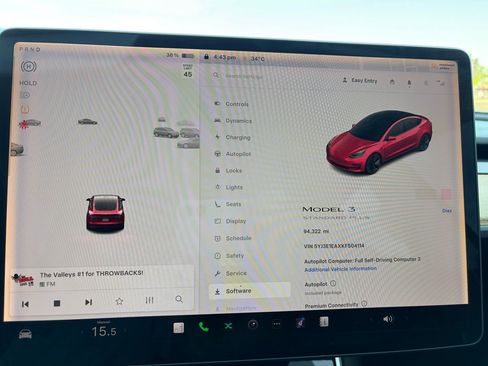 Used 2019 Tesla Model 3 Standard Range image 12