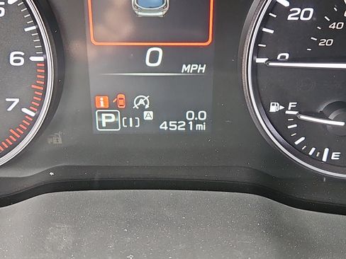 Certified 2025 Subaru Crosstrek 2.0i Premium image 6