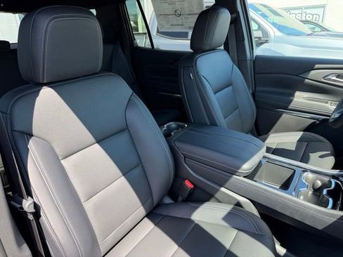New 2026 Chevrolet Traverse LT w/ Driver Confidence Package FWD image 15